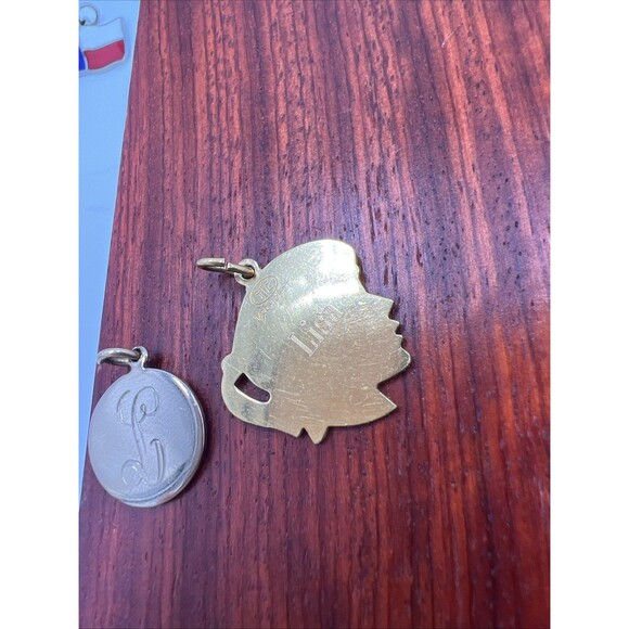 JTC 1/20 12k Gold Filled Vintage Charm Lisa Girl Profile Head 2 Charms - Picture 1 of 7